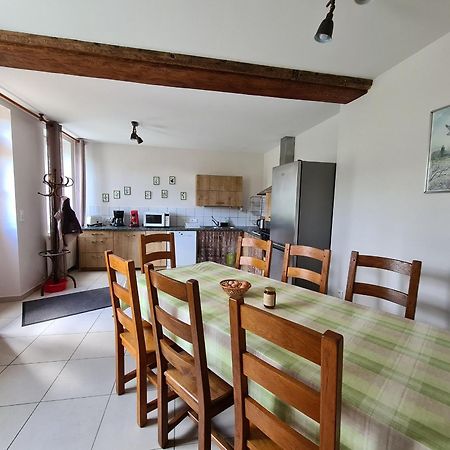 Gite Familial En Ferme Avec Jardin, Proche Foret Et Canal D'Orleans - Label Tourisme Et Handicap - Fr-1-590-7 Chailly-en-Gatinais Exterior photo